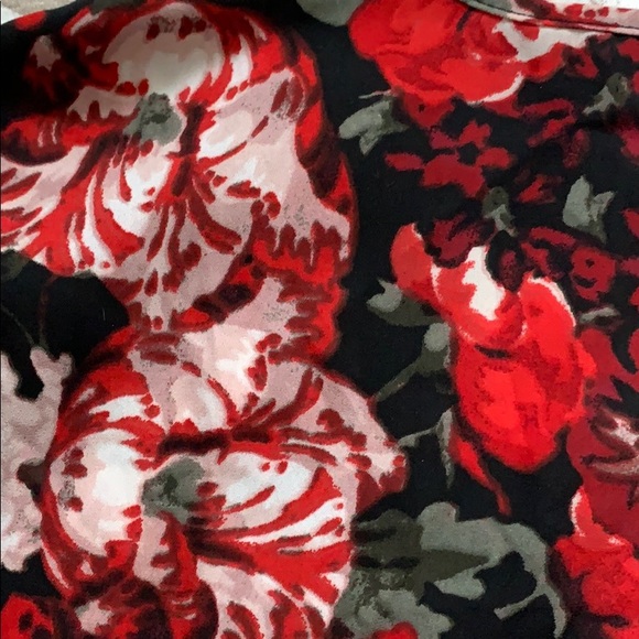 Crop Top - Picture 2 of 3